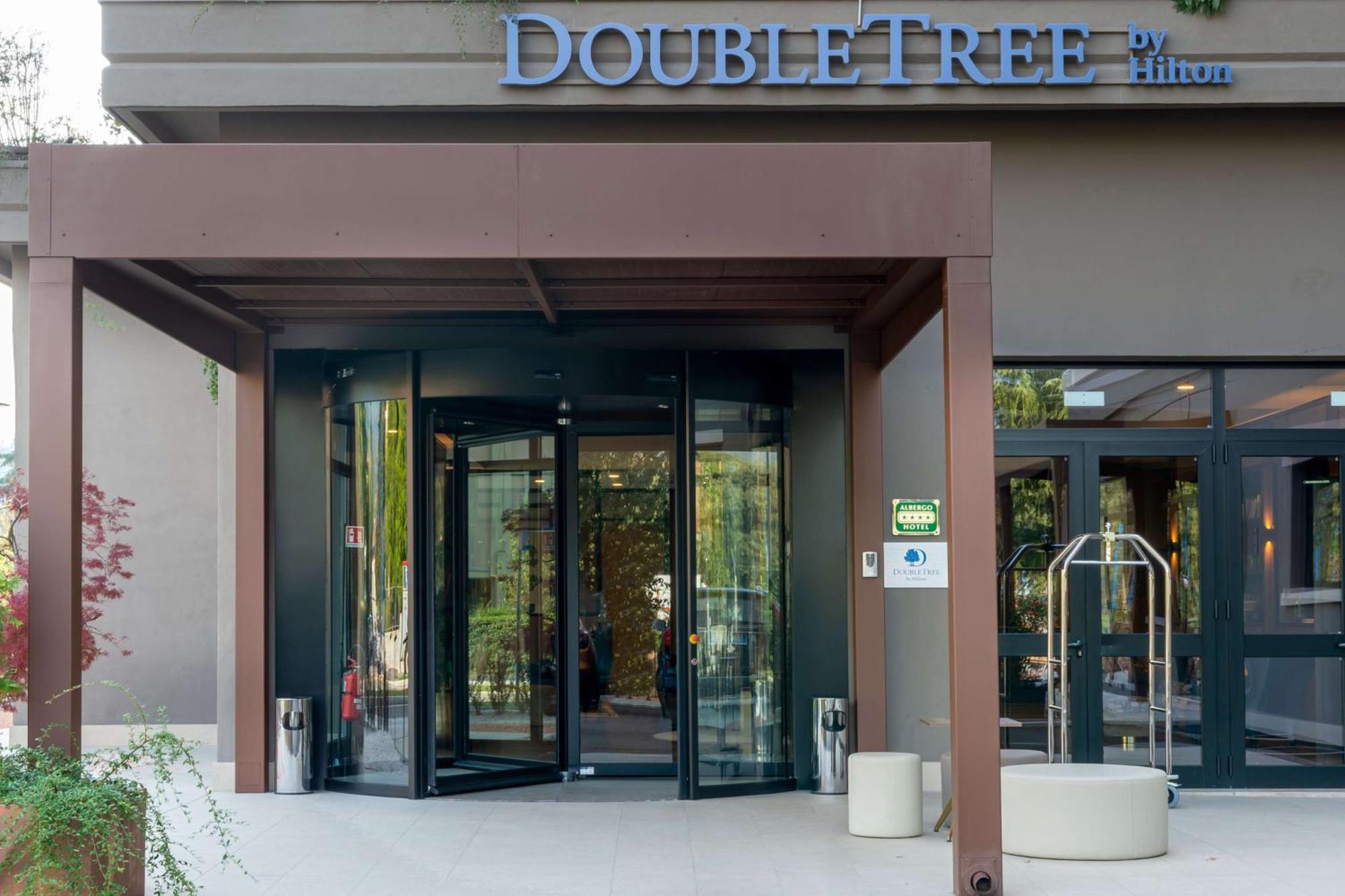 Doubletree By Hilton Brescia Hotel Exterior photo